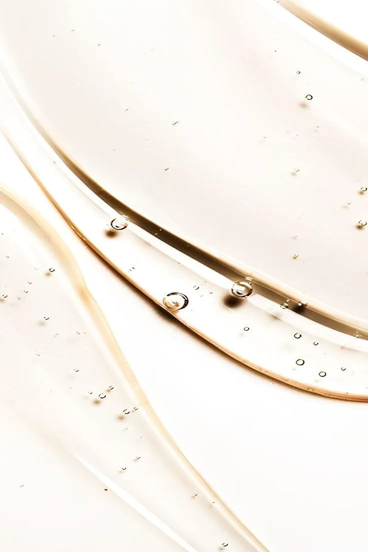 Vitamin E in Ease Eyelash Serum for antioxidant protection and lash health